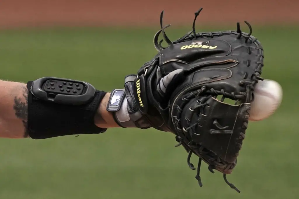 Technology being used to make pitch calls in baseball